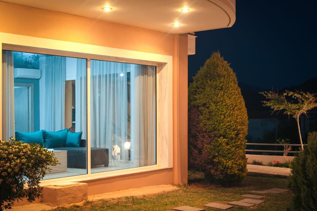 Villa El Mare Seaside Retreats - Bespoke Luxury Getaways à Limenaria  Extérieur photo