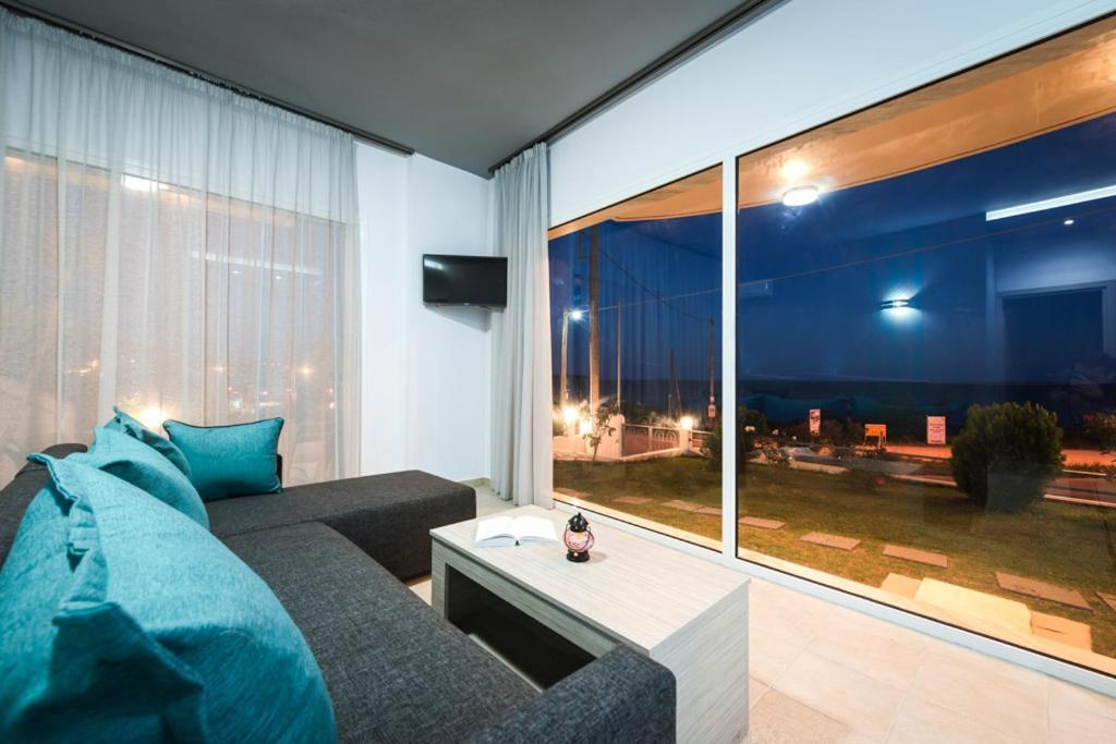 Villa El Mare Seaside Retreats - Bespoke Luxury Getaways à Limenaria  Extérieur photo