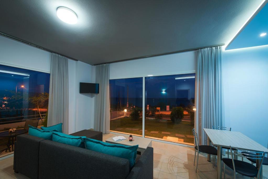 Villa El Mare Seaside Retreats - Bespoke Luxury Getaways à Limenaria  Extérieur photo